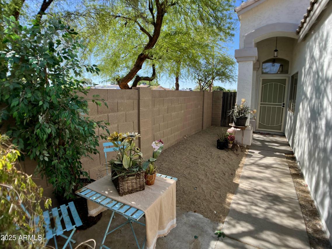 4925 W Bluefield Ave., Glendale, AZ 85308