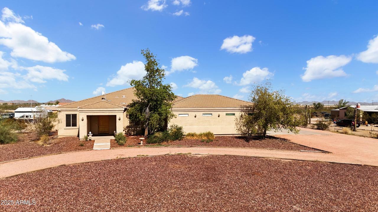 2423 S Johnson Rd., Buckeye, AZ 85326