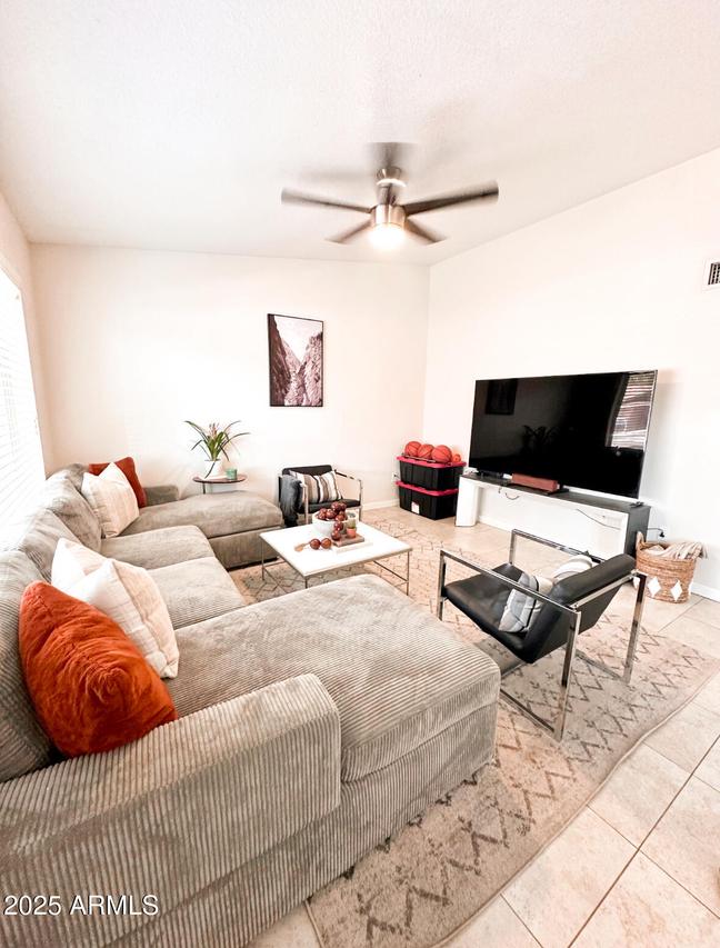 902 W Malibu Dr., Tempe, AZ 85282