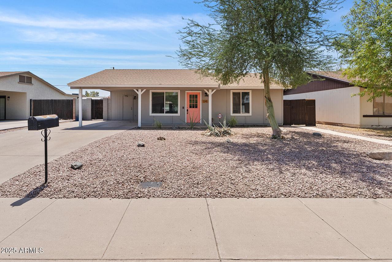 1241 E El Parque Dr., Tempe, AZ 85282