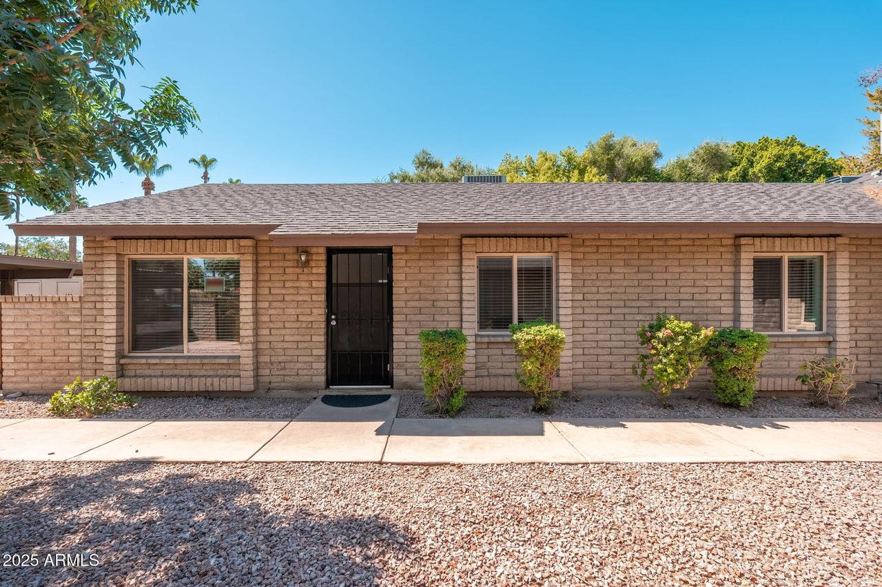 2521 S Maple Ave. #102, Tempe, AZ 85282
