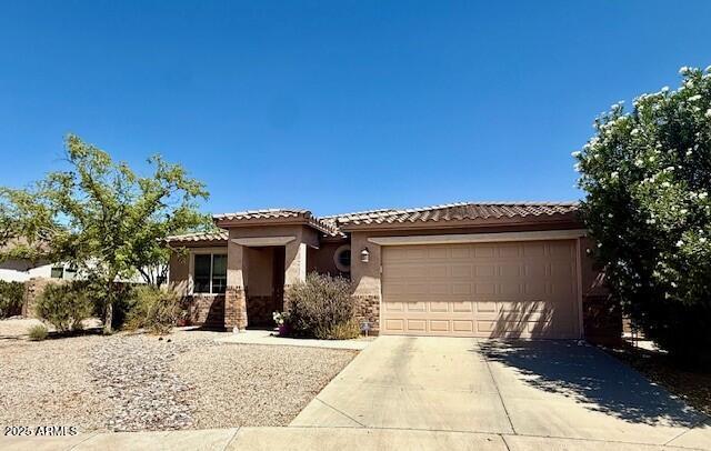 698 E Navajo Tr., San Tan Valley, AZ 85143