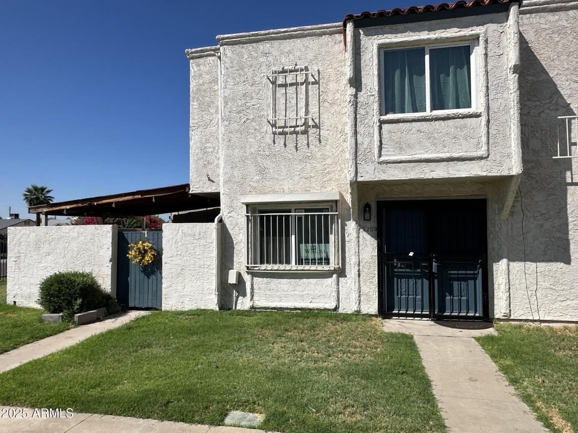 5203 N 42nd Dr., Phoenix, AZ 85019