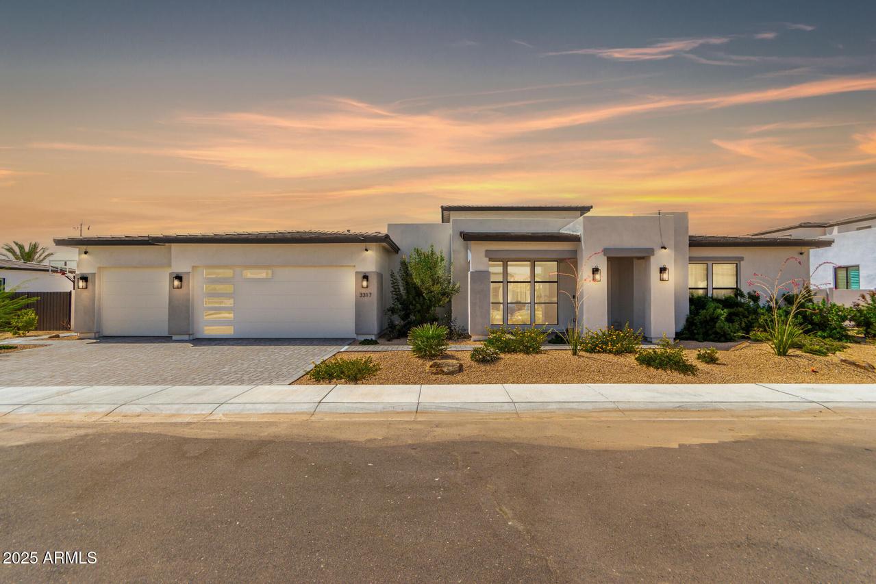 3317 W Desert Dawn Dr., Phoenix, AZ 85083