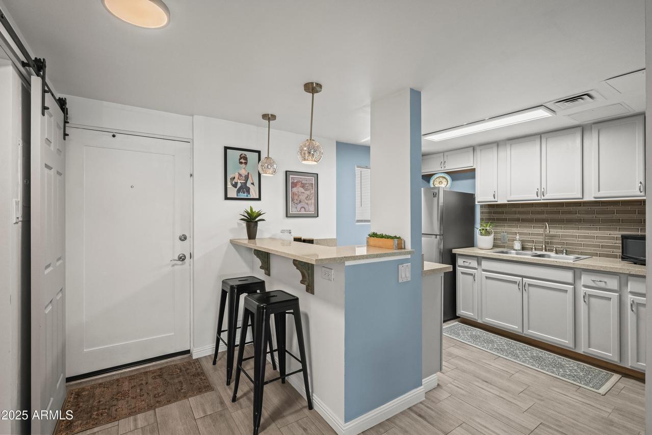6125 E Indian School Rd. #207, Scottsdale, AZ 85251