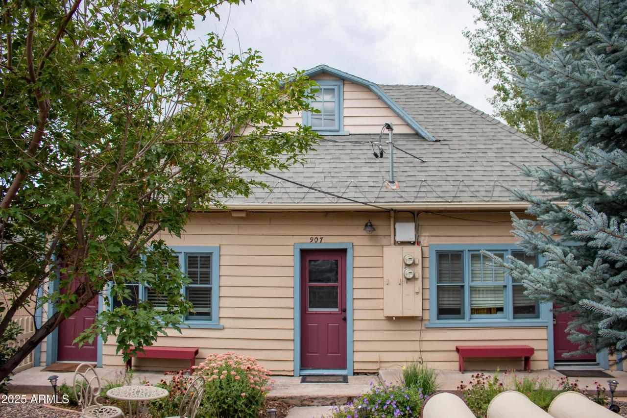 907 W Clay Ave., Flagstaff, AZ 86001