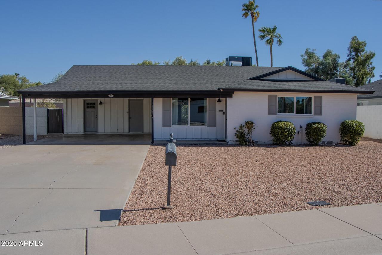 1875 E Pegasus Dr., Tempe, AZ 85283