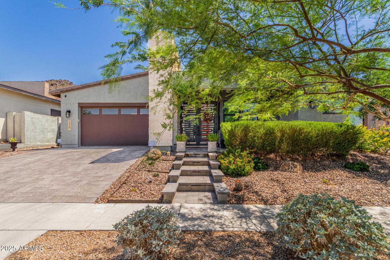 1329 E Monte Way, Phoenix, AZ 85042