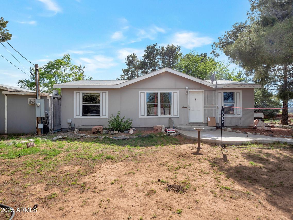5355 N Camino Vista Dr., Rimrock, AZ 86335