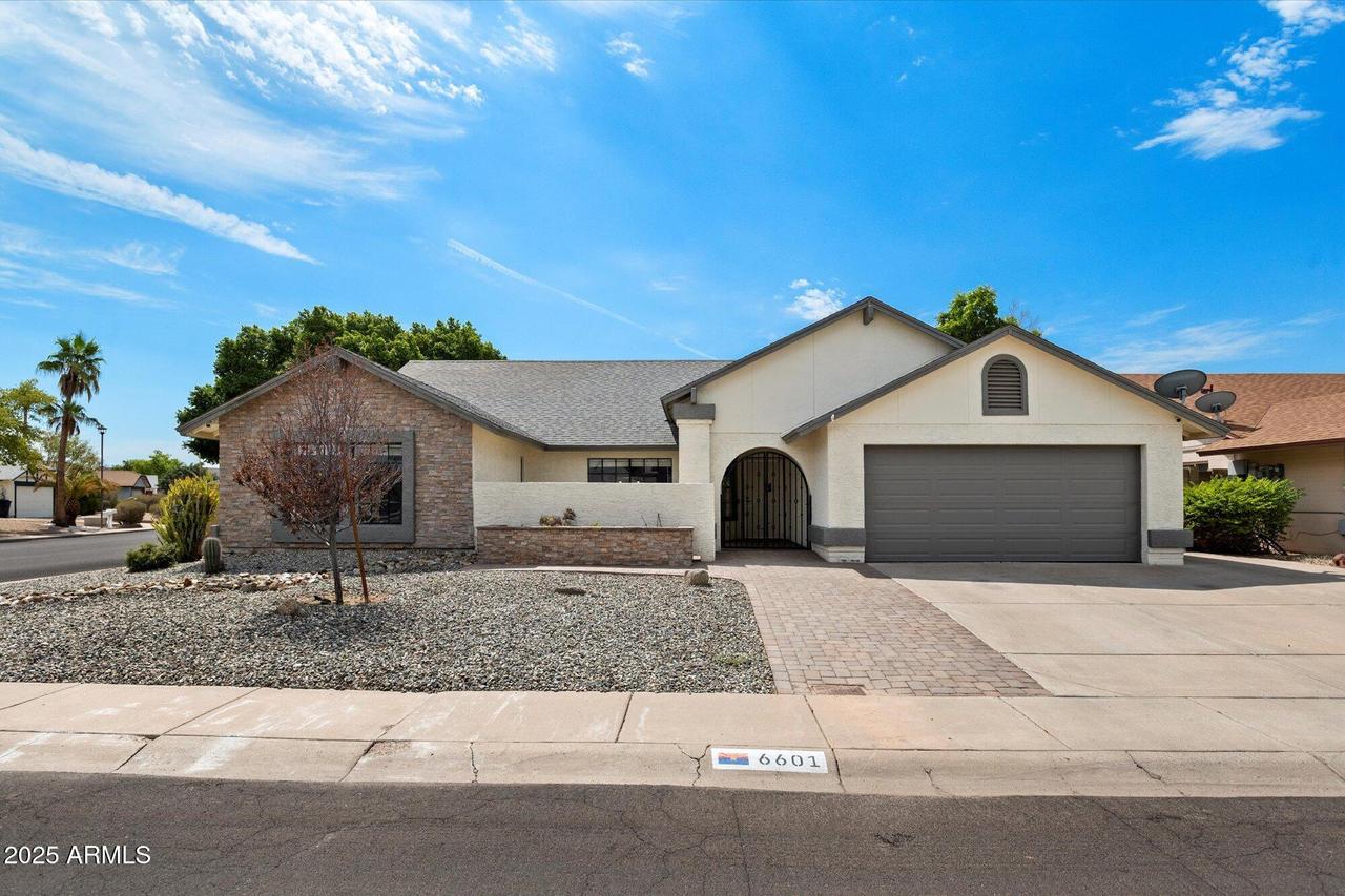 6601 W Montego Ln., Glendale, AZ 85306
