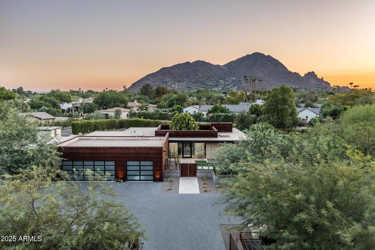 6909 E Montebello Ave., Paradise Valley, AZ 85253