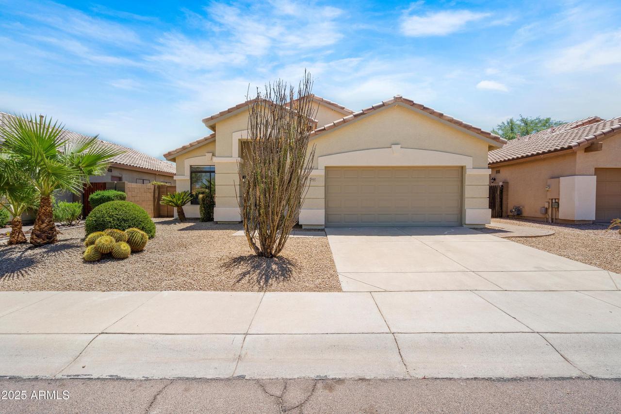 3905 E Kristal Way, Phoenix, AZ 85050