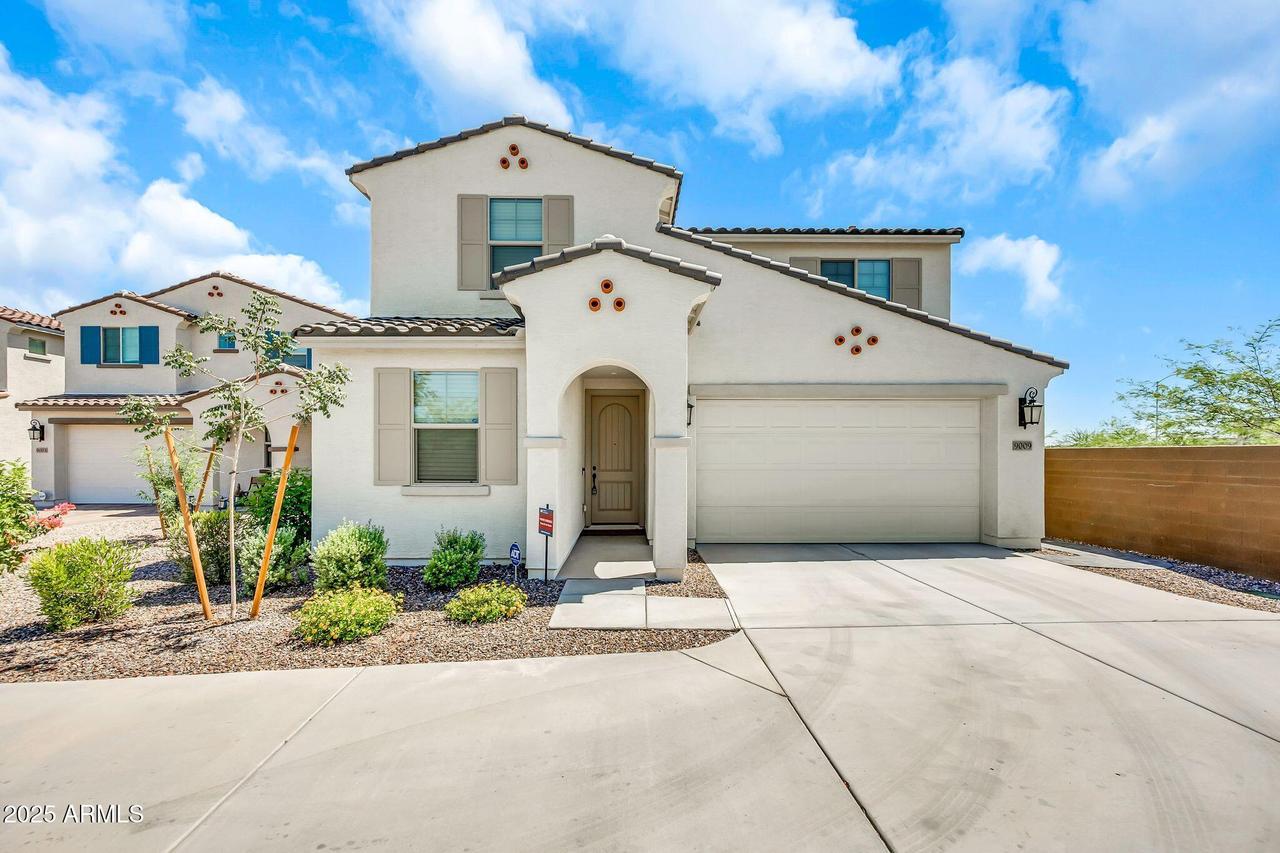 9009 W Orange Dr., Glendale, AZ 85305