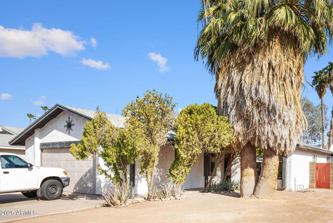 745 W Grove Cir., Mesa, AZ 85210