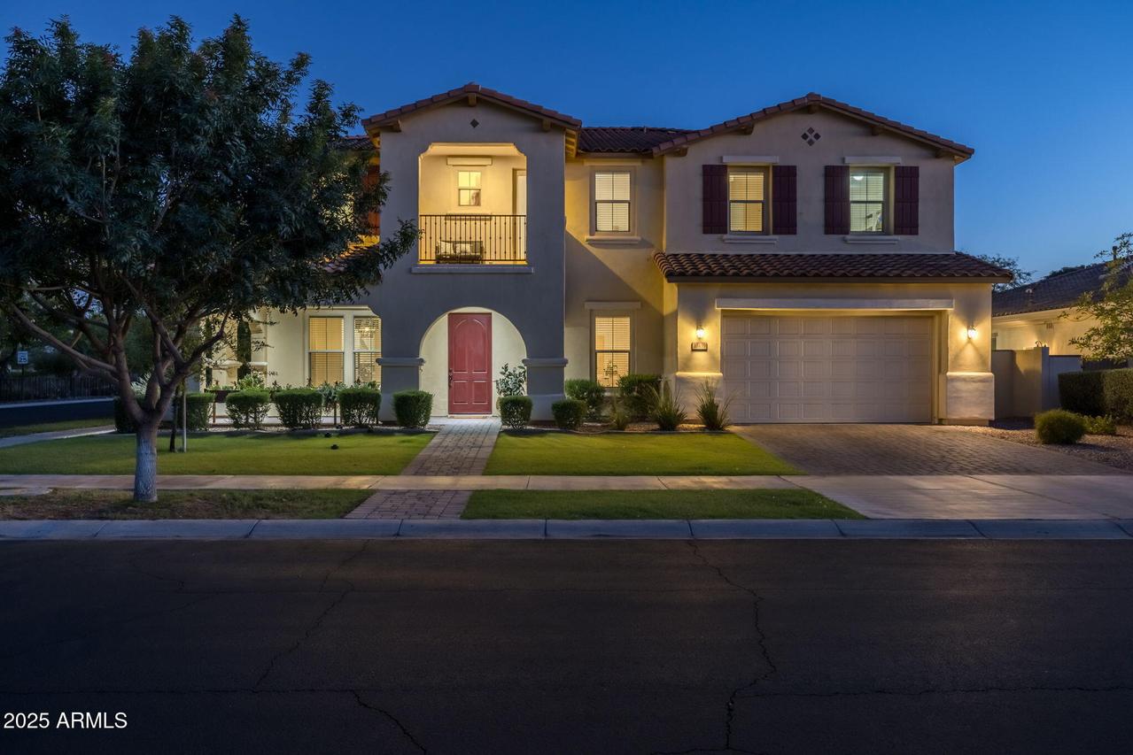 10439 E Starion Ave., Mesa, AZ 85212