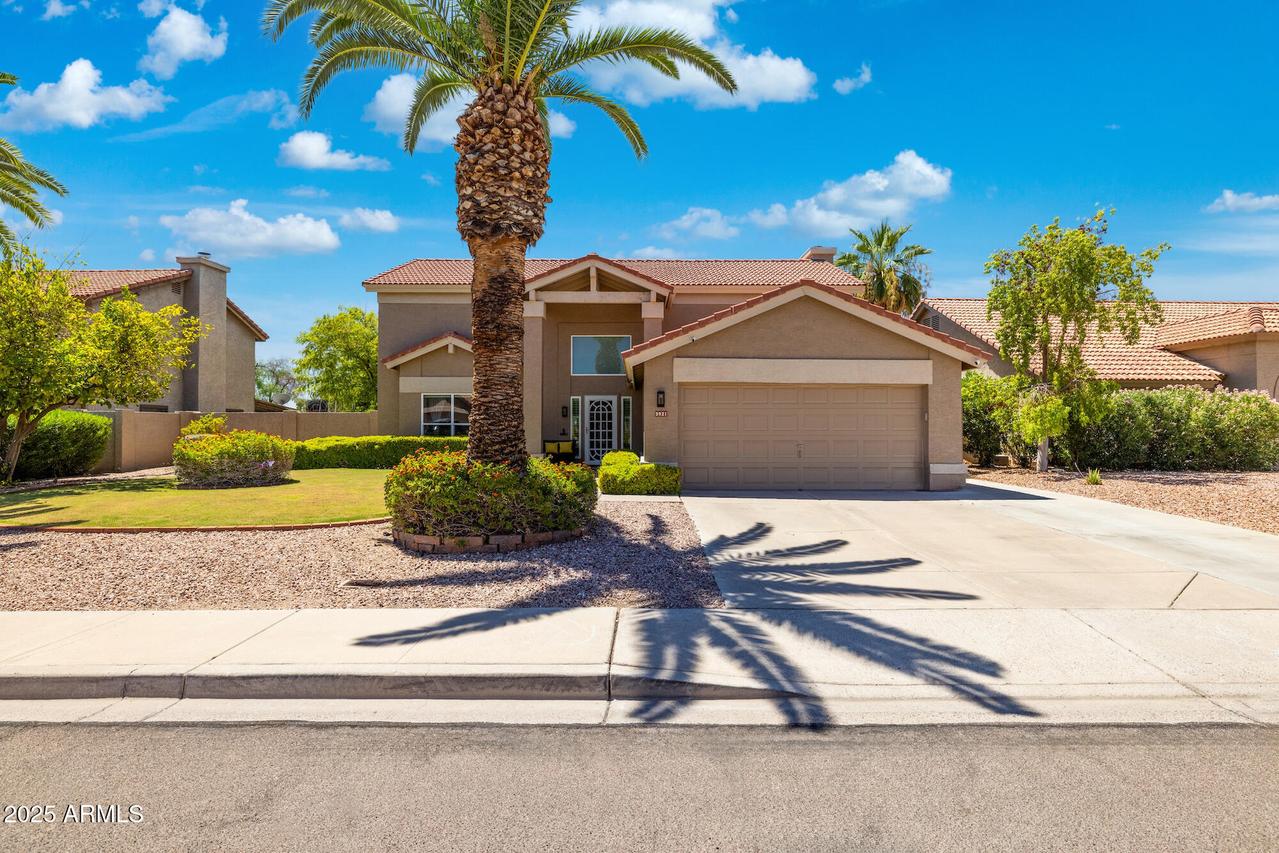 3921 E Desert Flower Ln., Phoenix, AZ 85044