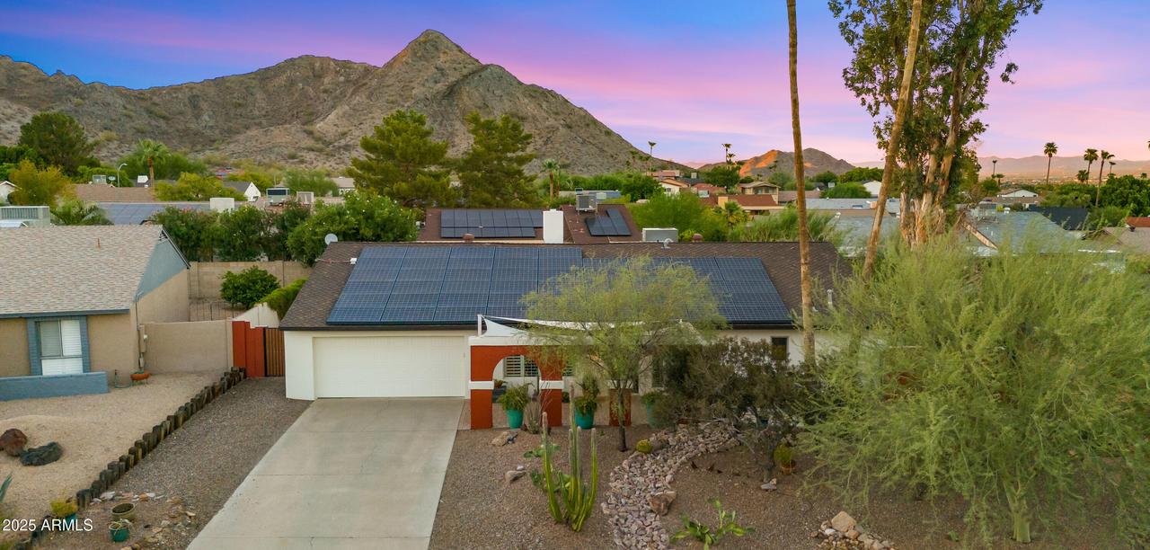 2250 E Sahuaro Dr., Phoenix, AZ 85028
