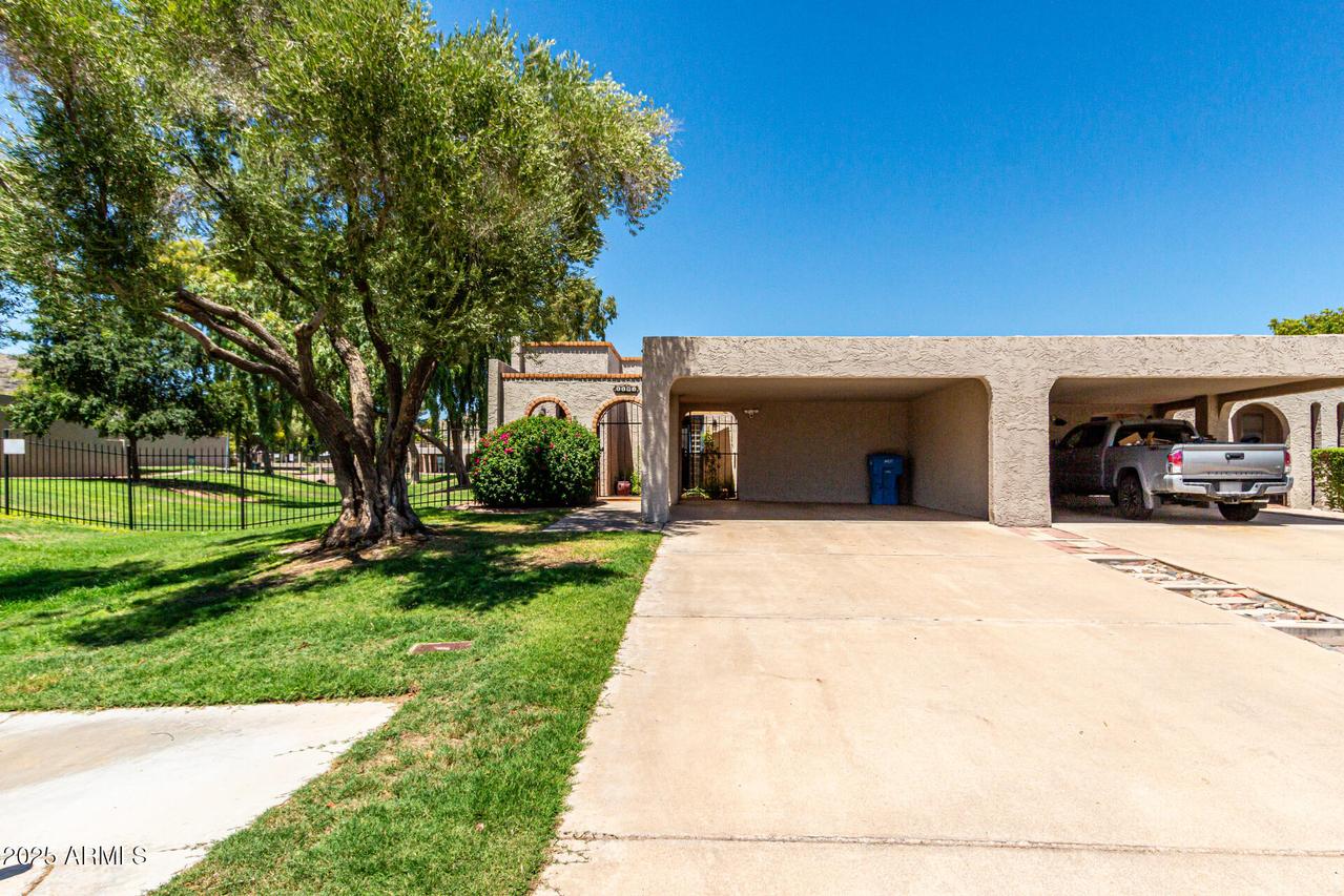 1102 E Cheryl Dr., Phoenix, AZ 85020