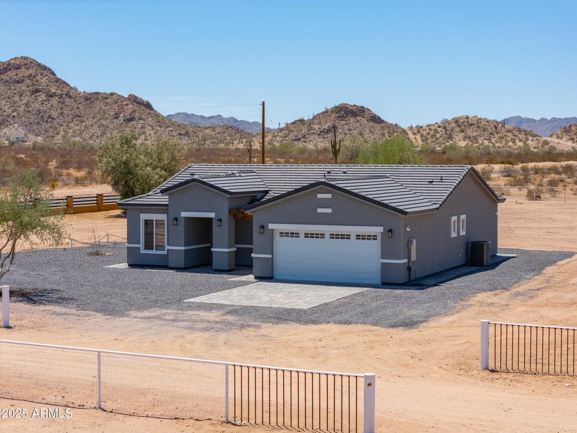 78 N Pettoshas Dr., Maricopa, AZ 85139