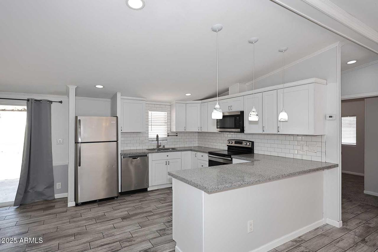 244 N Hawes Rd., Mesa, AZ 85207