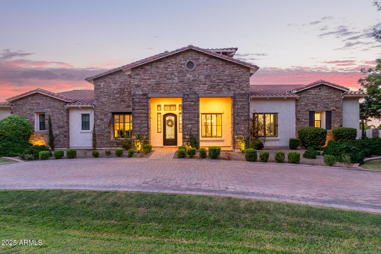 20216 E Sunset Ct., Queen Creek, AZ 85142