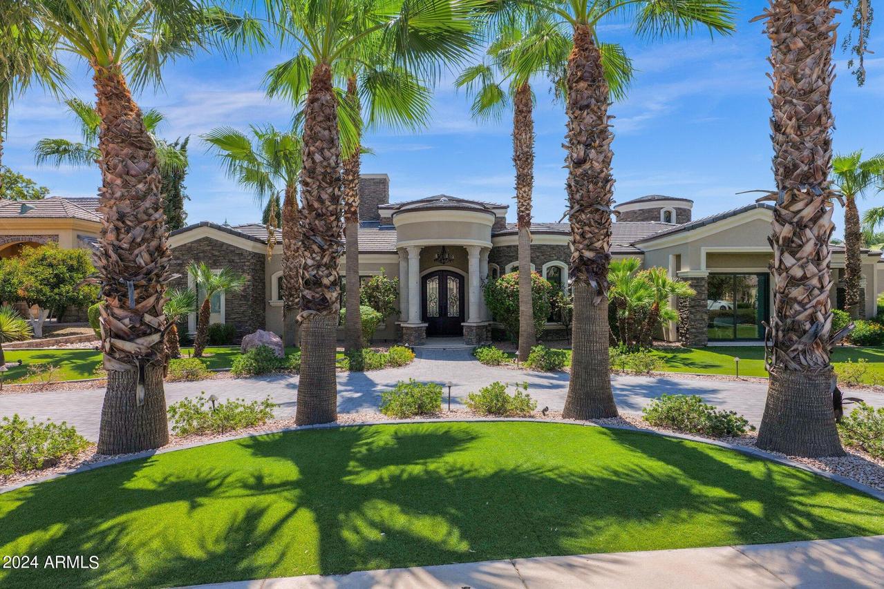 3749 E Juniper Cir., Mesa, AZ 85205