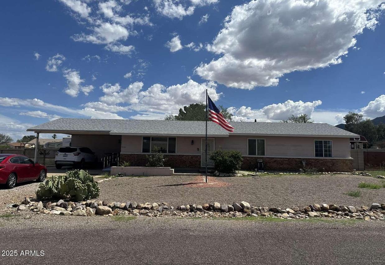 5534 E Madalein Dr., Hereford, AZ 85615