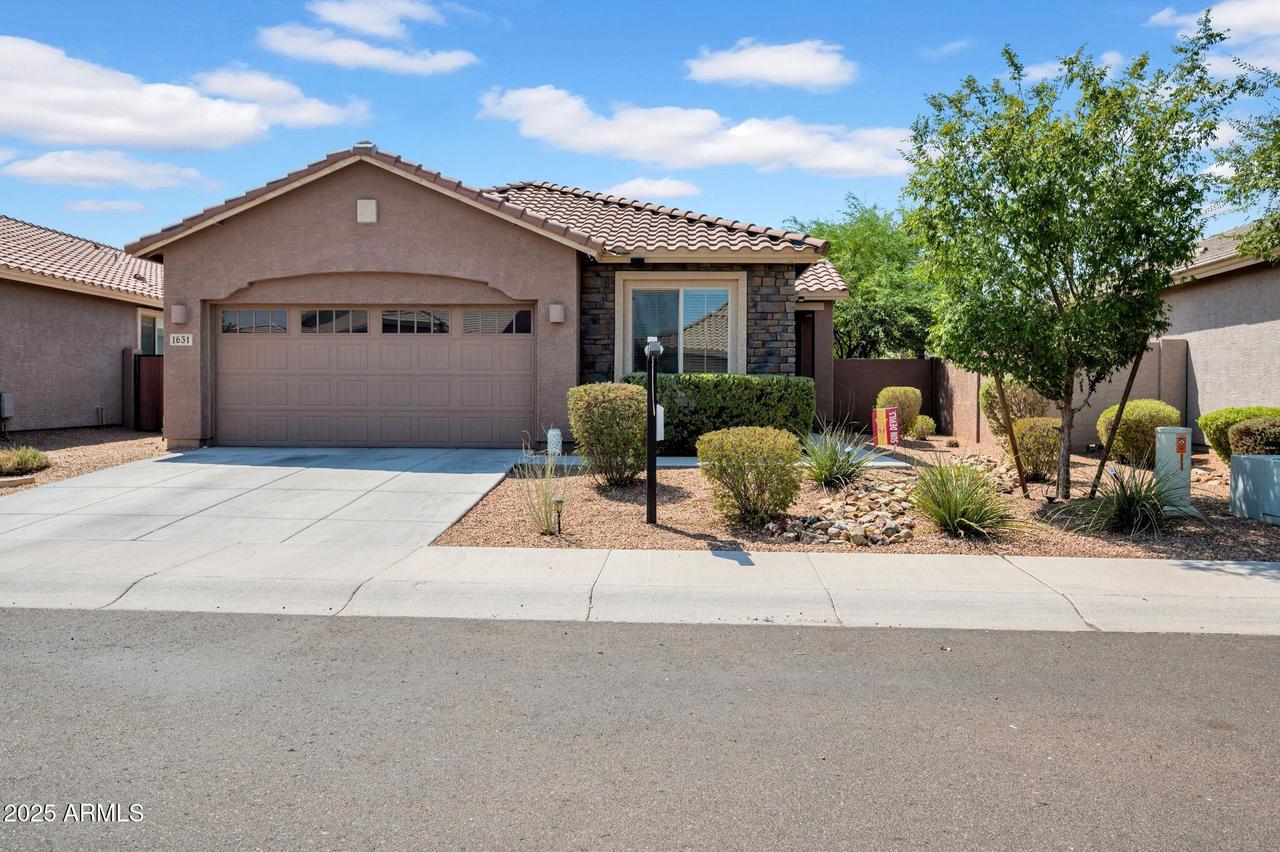 1631 E Chanute Pass, Phoenix, AZ 85040