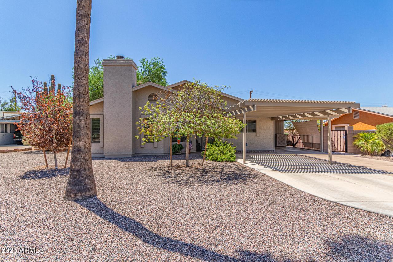 927 E Granada Ave., Apache Junction, AZ 85119