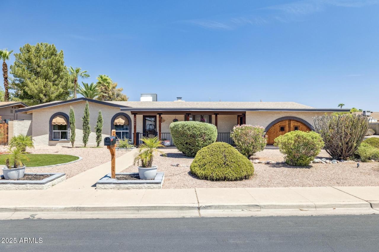 2560 E Fairfield St., Mesa, AZ 85213