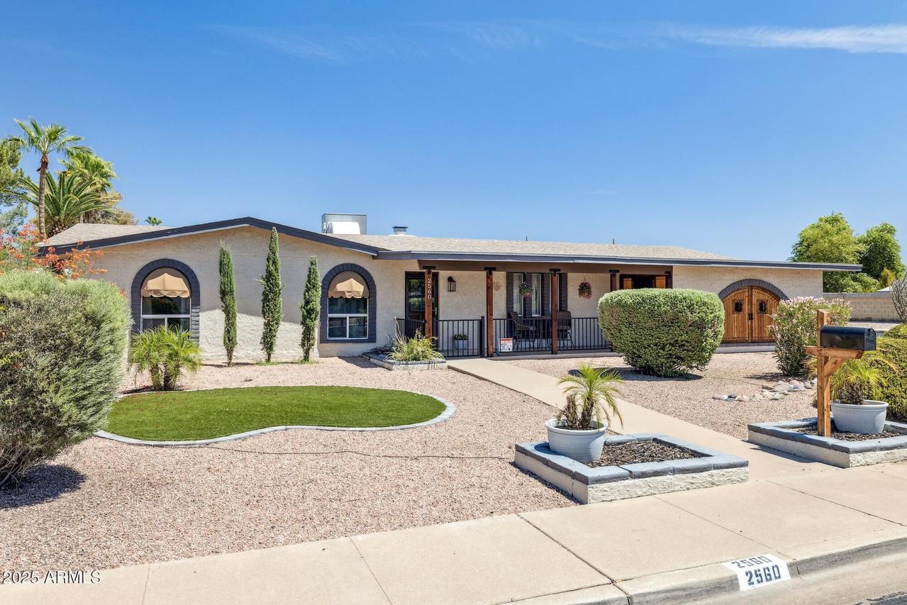 2560 E Fairfield St., Mesa, AZ 85213