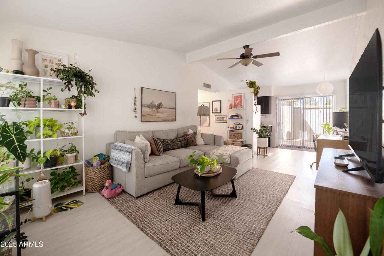 1320 E Bethany Home Rd. #21, Phoenix, AZ 85014