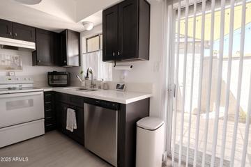 1320 E Bethany Home Rd. #21, Phoenix, AZ 85014