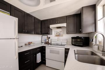1320 E Bethany Home Rd. #21, Phoenix, AZ 85014