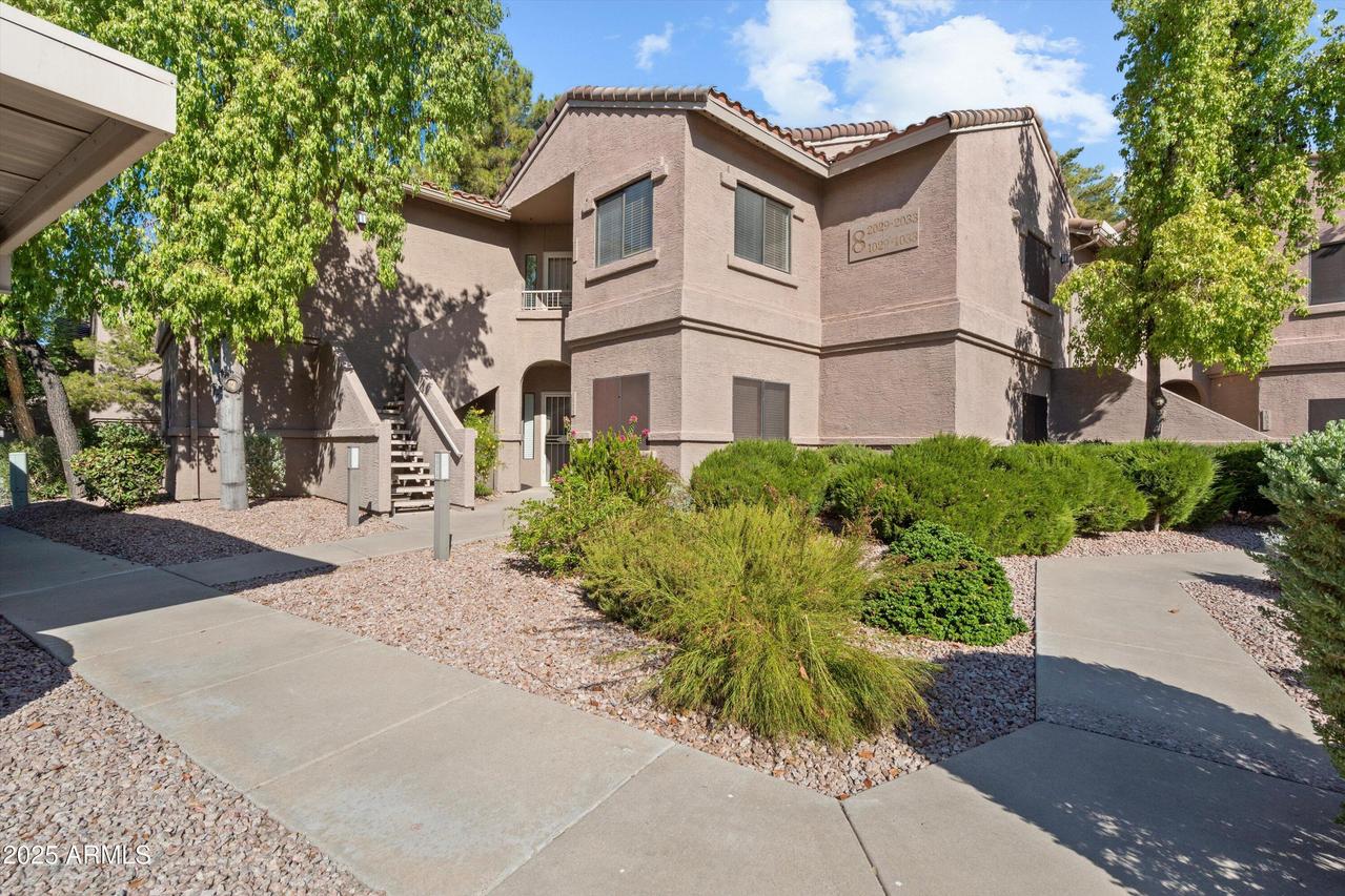 15050 N Thompson Peak Pkwy. #2033, Scottsdale, AZ 85260