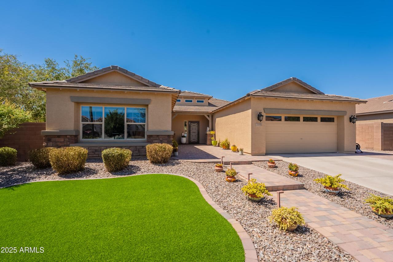 2955 E Coconino Dr., Gilbert, AZ 85298