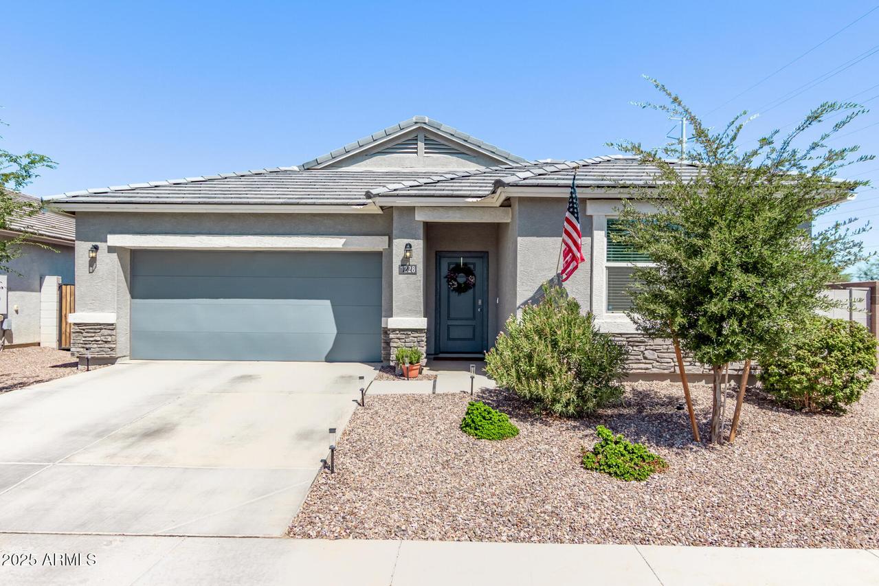 1228 W Gloucester Rd., San Tan Valley, AZ 85143