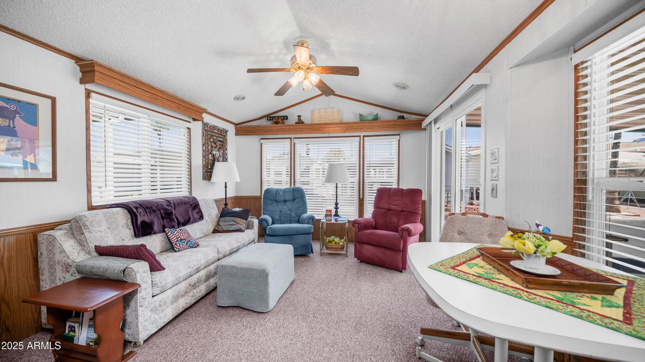 579 Jaspar Dr., Apache Junction, AZ 85119