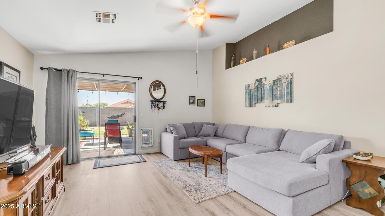 1405 W 18th Ave., Apache Junction, AZ 85120