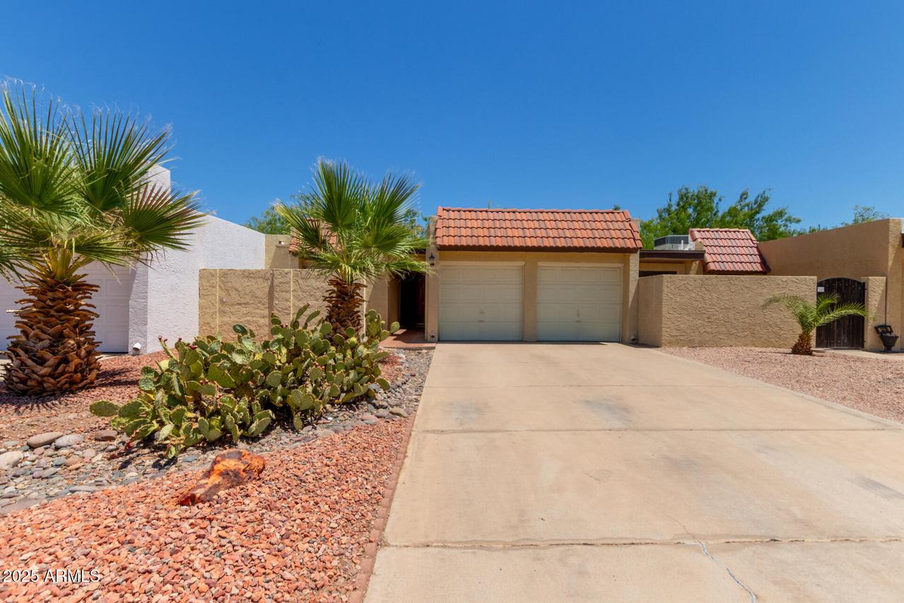 5335 S Mitchell Dr., Tempe, AZ 85283