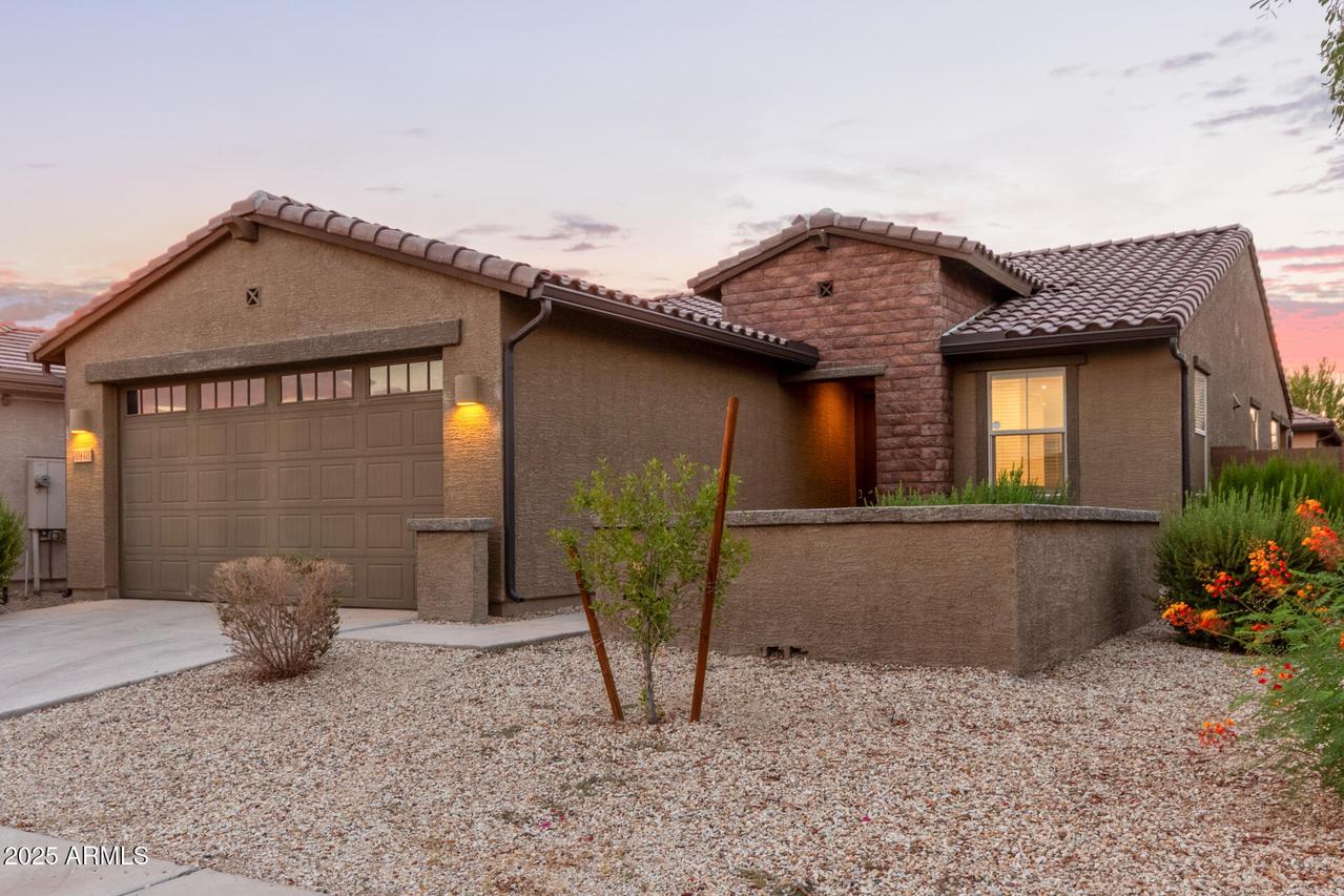 8948 W Bethany Heights Dr., Glendale, AZ 85305