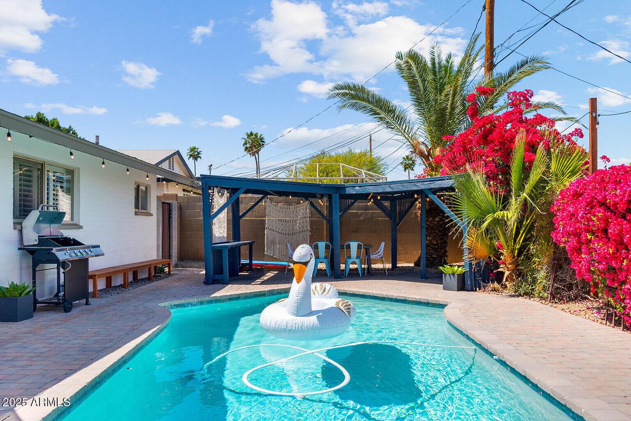 6532 E Cypress St., Scottsdale, AZ 85257
