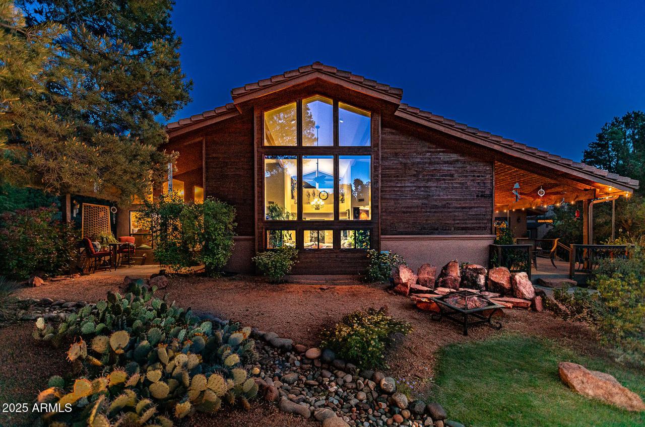 25 Santa Barbara Dr., Sedona, AZ 86336
