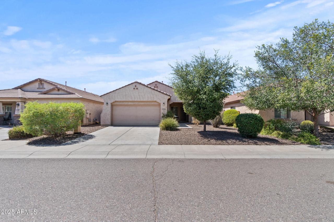5231 W Desert Hollow Dr., Phoenix, AZ 85083