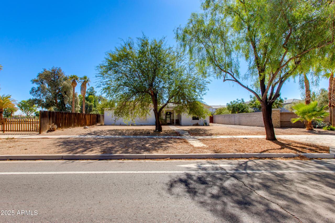 4479 S Basha Rd., Chandler, AZ 85248