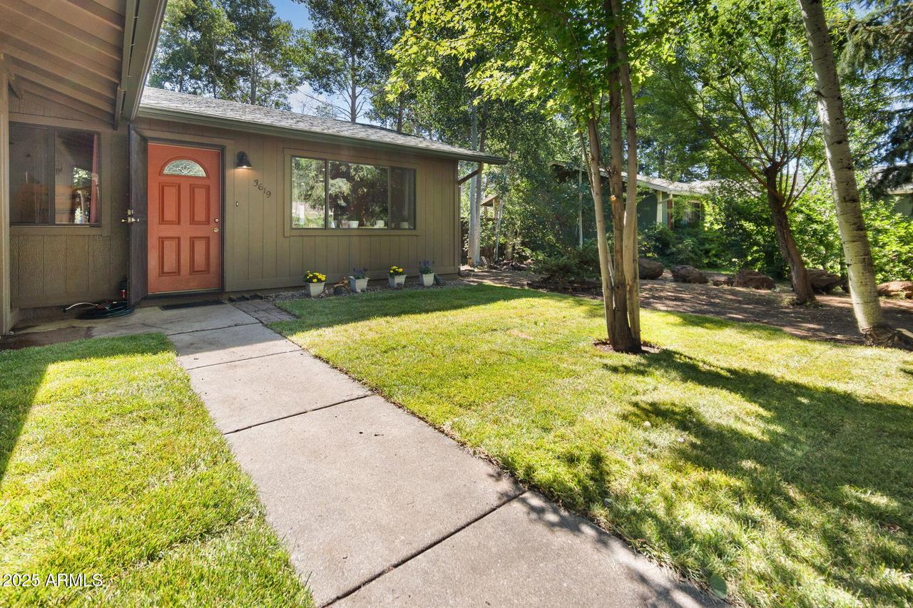3619 W Mountain Dr., Flagstaff, AZ 86001