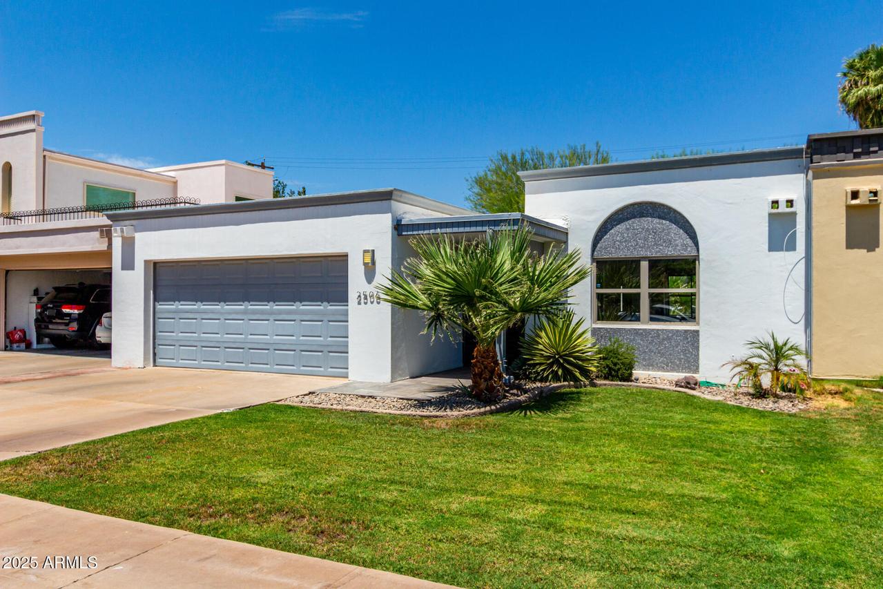 2506 E Crittenden Ln., Phoenix, AZ 85016