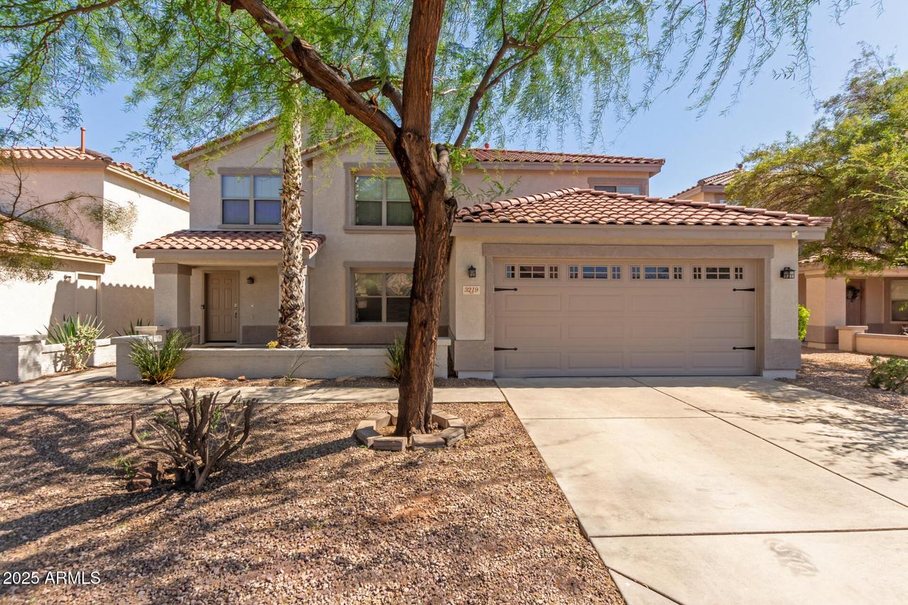 3219 W Molly Ln., Phoenix, AZ 85085