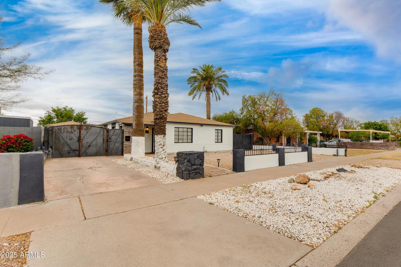 1529 E Edgemont Ave., Phoenix, AZ 85006