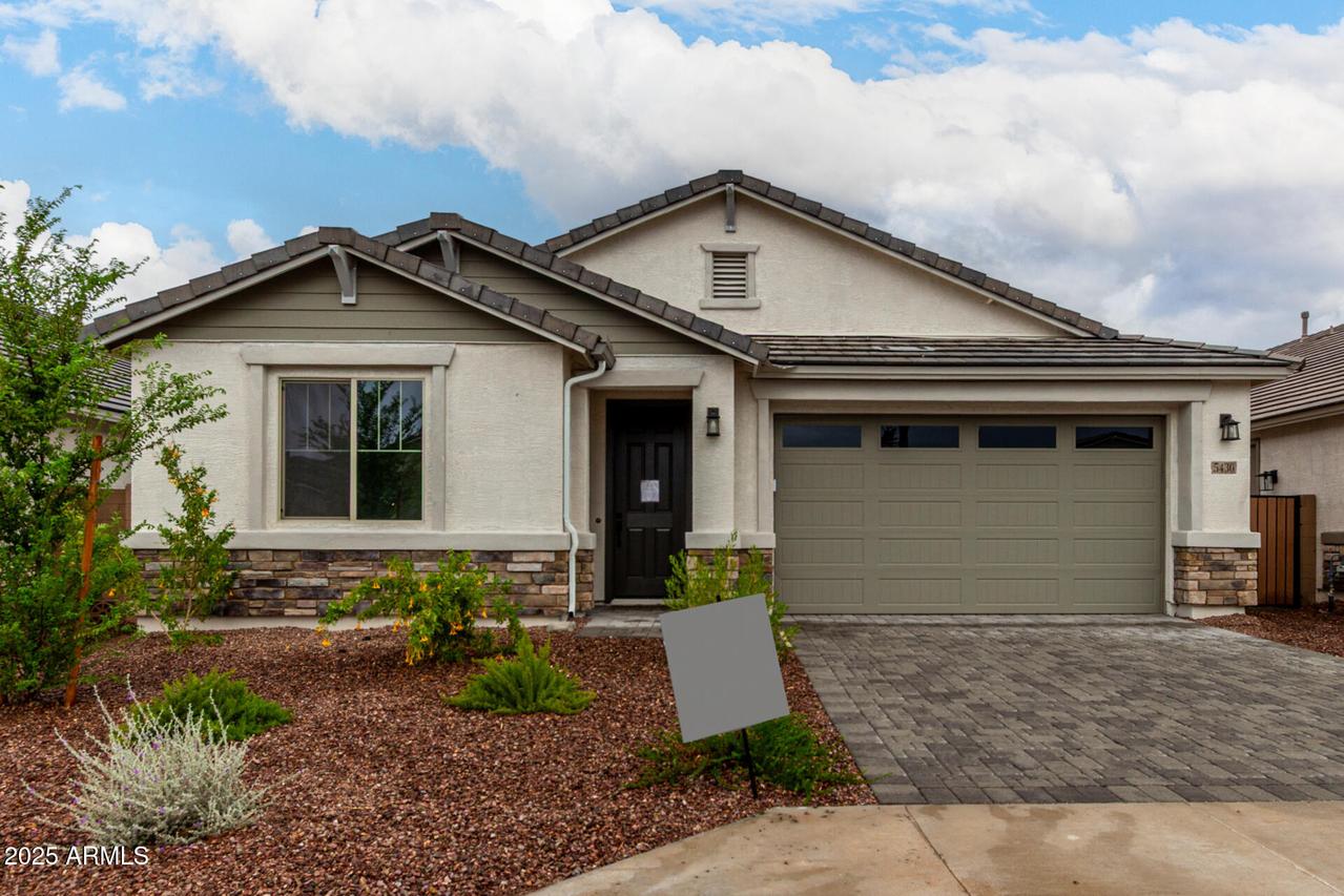 5430 W Manzanita Dr., Glendale, AZ 85302
